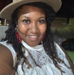 Meet your Posher, Lavonica